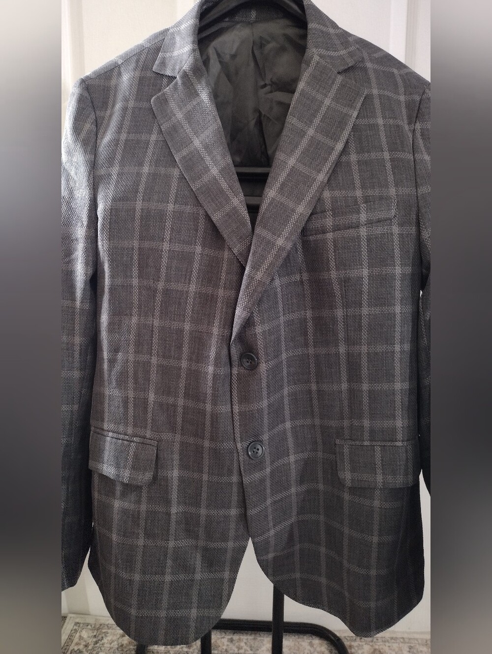 Men's Gray Windowpane Blazer - Classic Tailored Fit - Picture 2 of 6